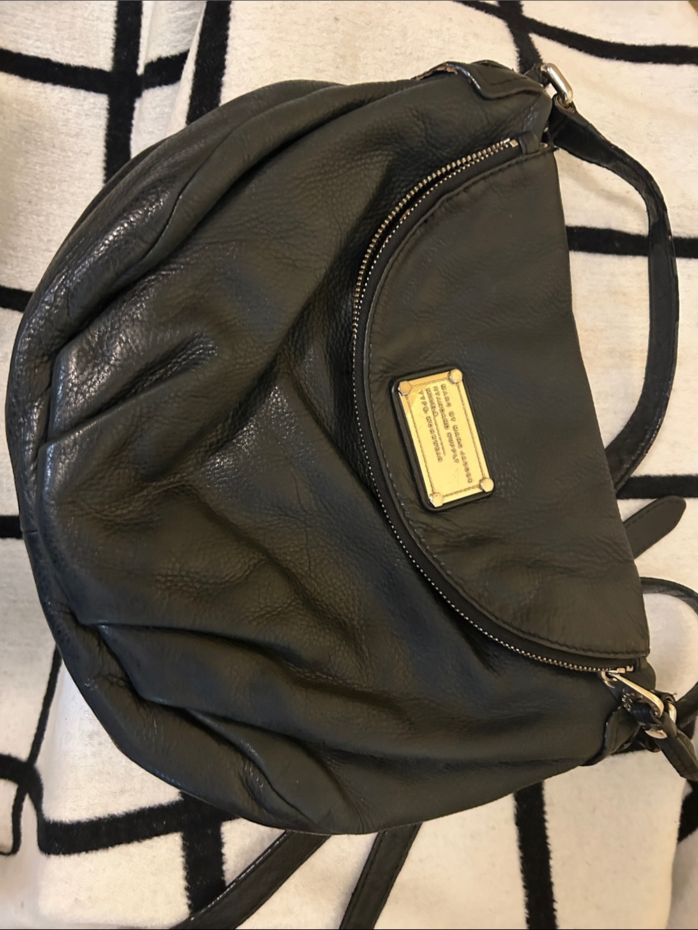 MARC BY MARC JACOBS

Classic Q Natasha Black Colored Leather Crossbody
